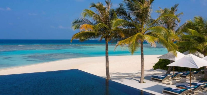 Movenpick Resort Kuredhivaru Maldives 5*