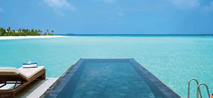 Movenpick Resort Kuredhivaru Maldives 5*