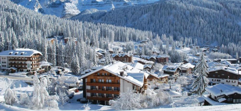 Dahu 4* Madonna di Campiglio в Мадонна ди Кампильо.