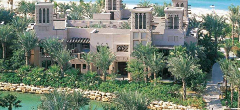 Madinat Jumeirah Dar Al Masyaf и Malakiya Villas в Дубае.