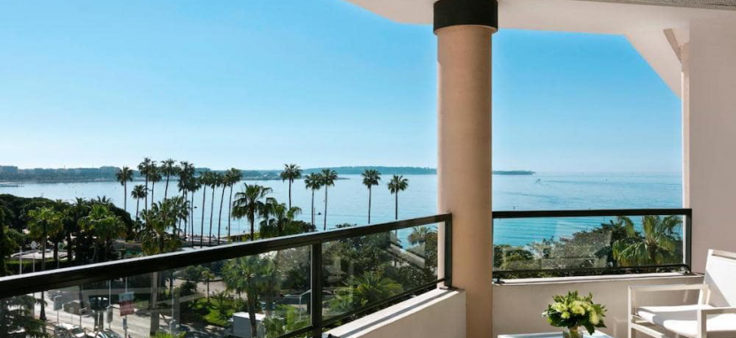 Barriere Le Majestic Cannes 5* в Каннах.